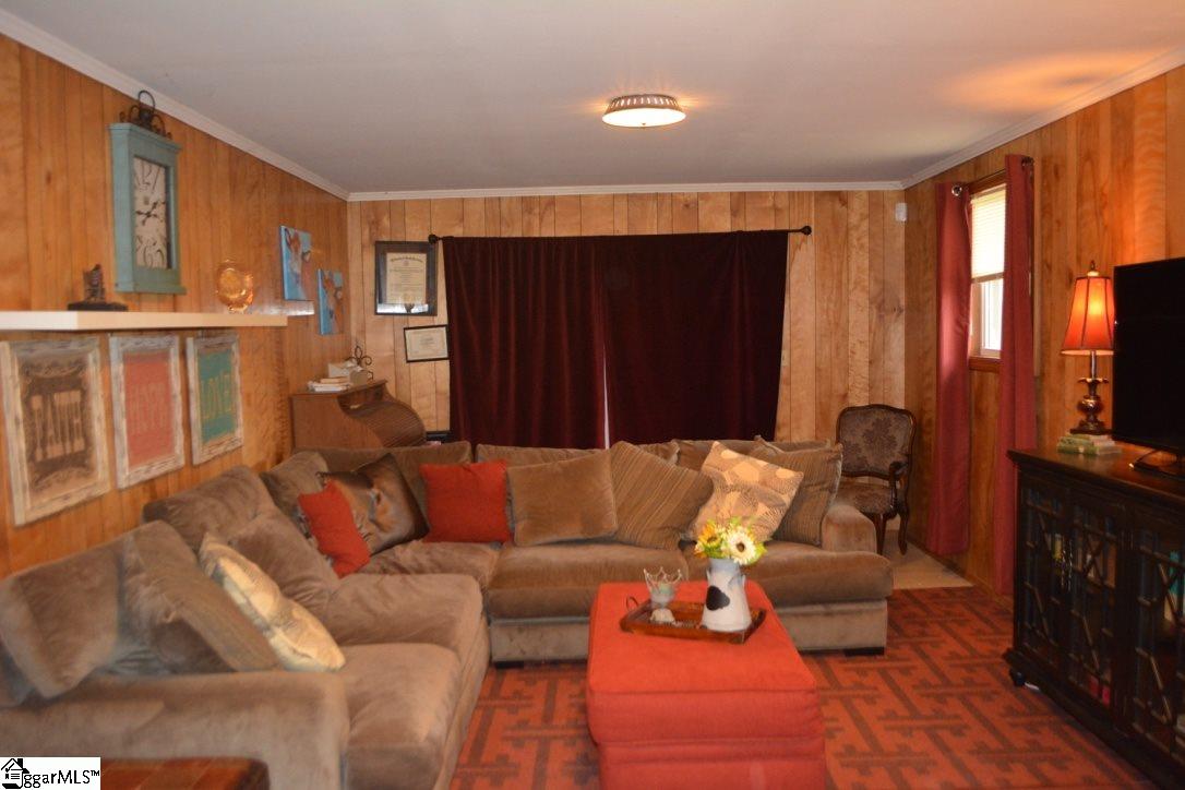 35 Rollingreen Road Greer, SC 29651 - Photo 7 of 20 Gallery Image 7