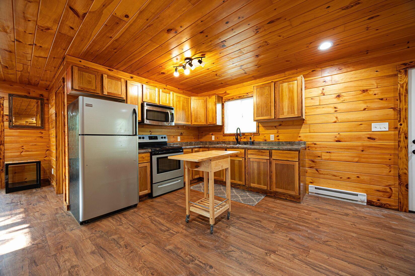 34047 West Buckingham Road Logan, OH 43138 - Photo 10 of 59 Kitchen