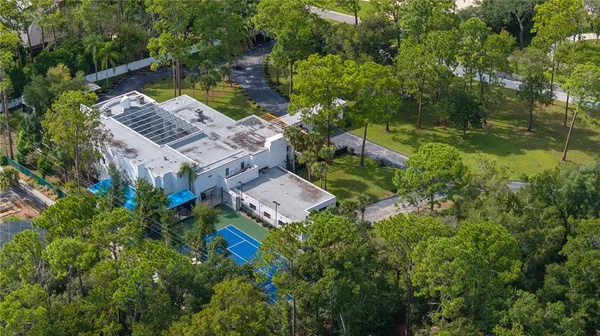 a view of a hallway with an empty space
