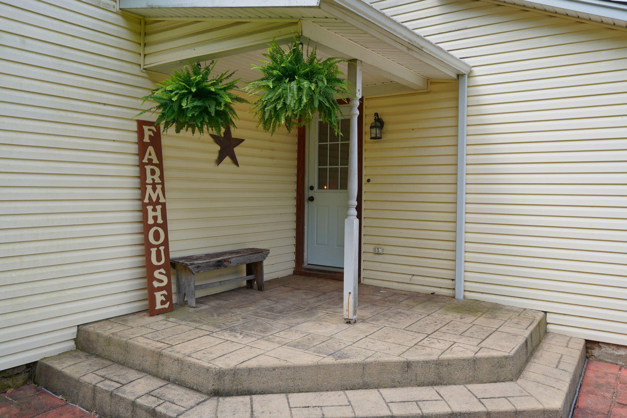 2987 Old Mill Road Springfield, OH 45502 - Photo 3 of 27 Gallery Image 3