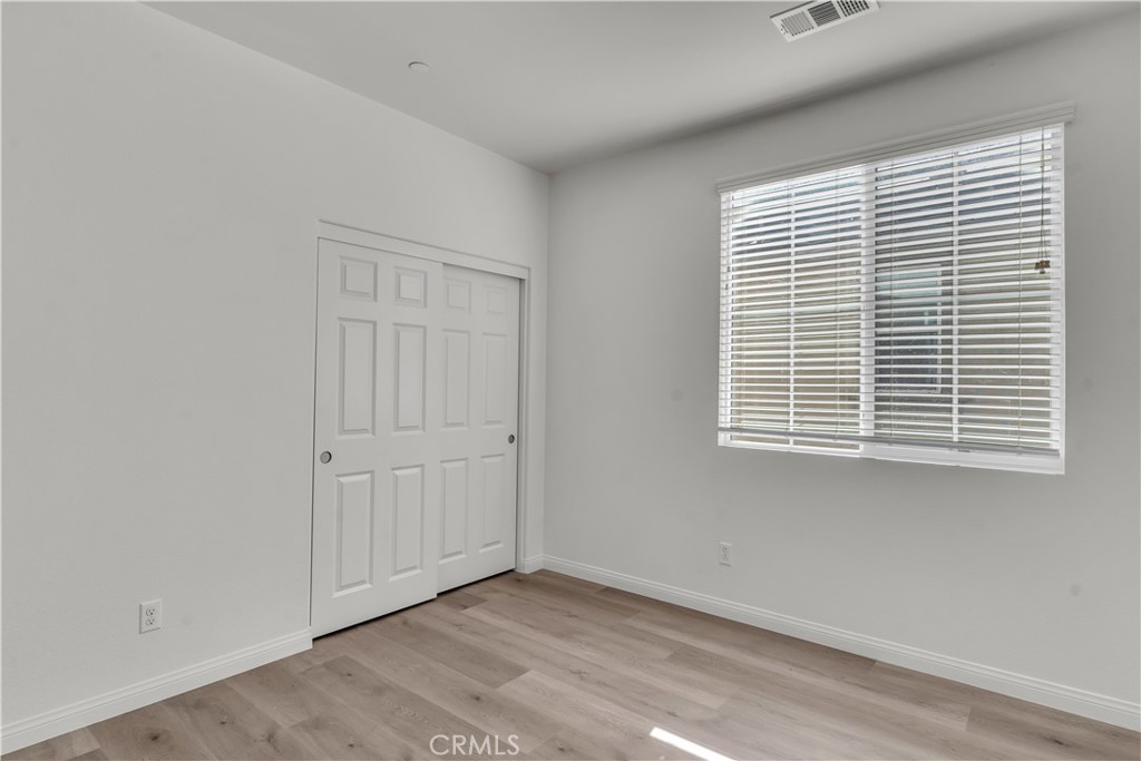 687 South Fillmore Avenue Rialto, CA 92376 - Photo 25 of 34