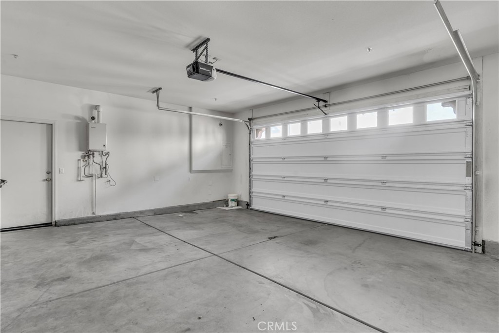 687 South Fillmore Avenue Rialto, CA 92376 - Photo 38 of 39 a view of an empty room