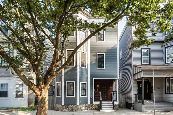 $5,700 | 724 East 2nd Street, Unit 2, Boston, MA 02127