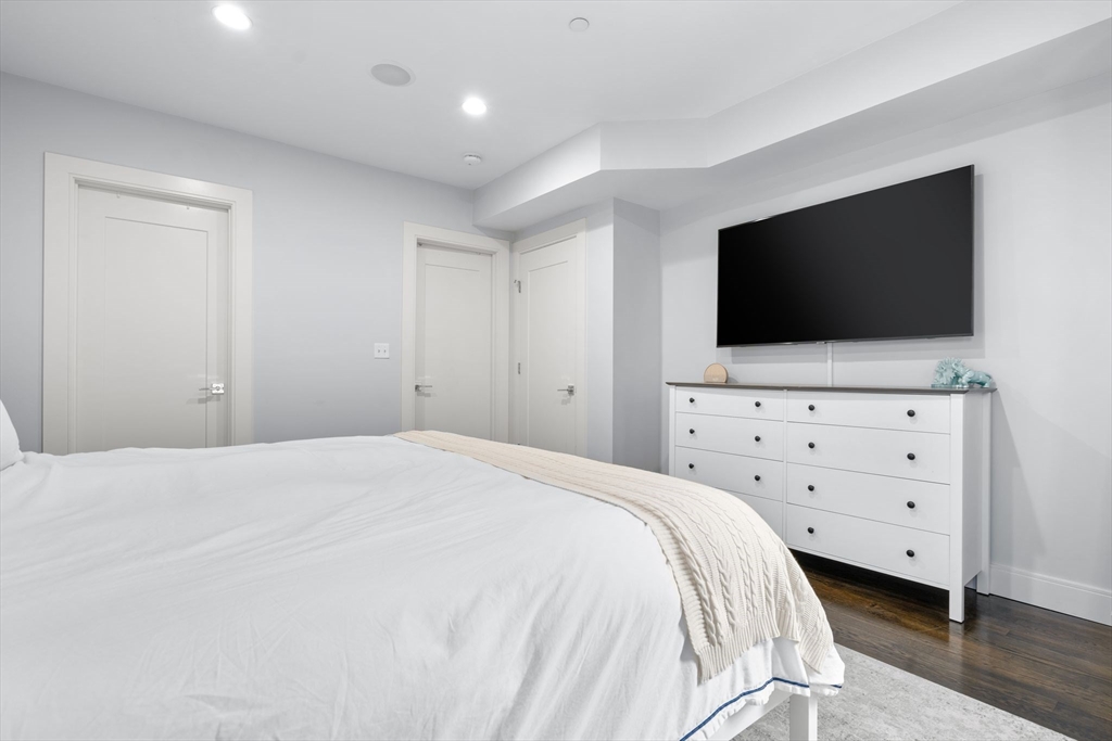 724 East 2nd Street, Unit 2 Boston, MA 02127 - Photo 22 of 31