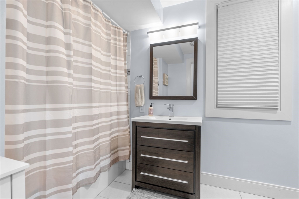 724 East 2nd Street, Unit 2 Boston, MA 02127 - Photo 30 of 31