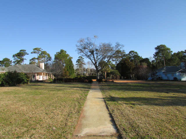 8140 Bay View Drive Foley, AL 36535 - Photo 2 of 19
