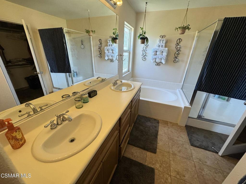 27786 Summer Grove Place Valencia, CA 91354 - Photo 7 of 14