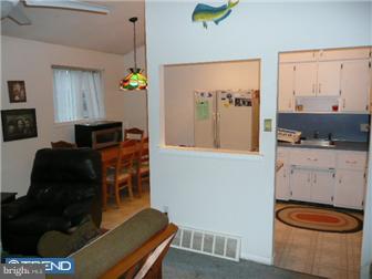 2884 Senak Road Abington, PA 19001 - Photo 4 of 12 Kitchen