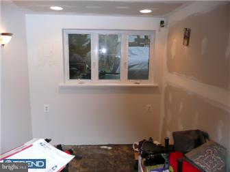 2884 Senak Road Abington, PA 19001 - Photo 6 of 12 Office / Study