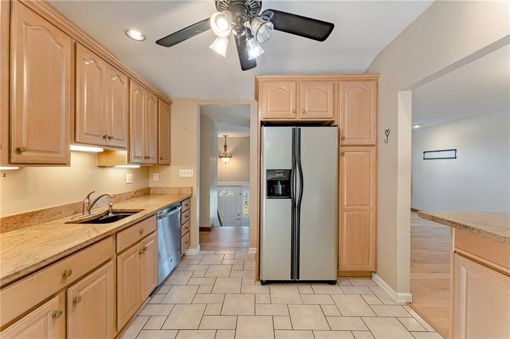 124 Ridgeview Drive Monroeville, PA 15146 - Photo 12 of 32 Gallery Image 12
