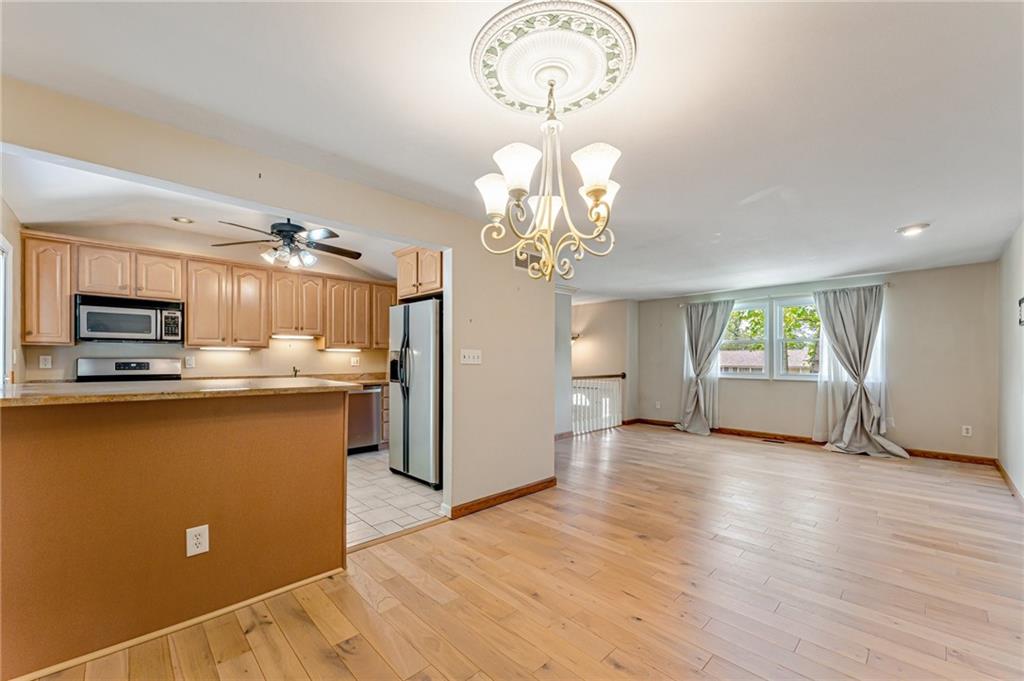 124 Ridgeview Drive Monroeville, PA 15146 - Photo 7 of 32 Gallery Image 7
