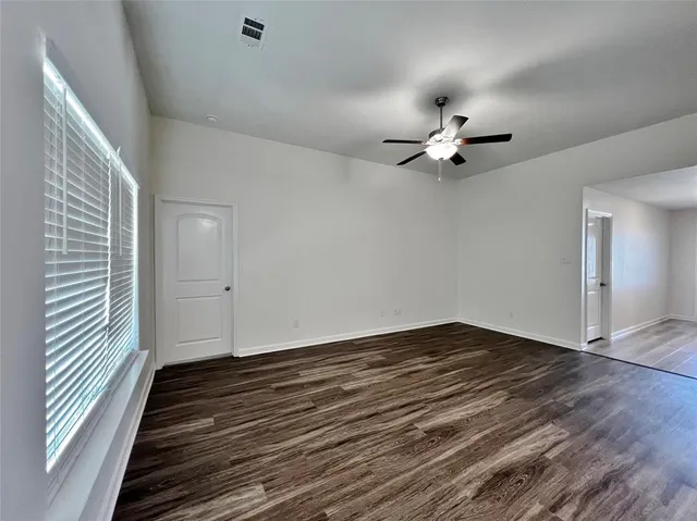 $1,895 | 1448 Sunkiss Drive, Fort Worth, TX 76140