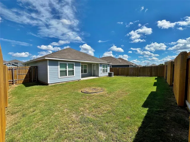 $1,895 | 1448 Sunkiss Drive, Fort Worth, TX 76140