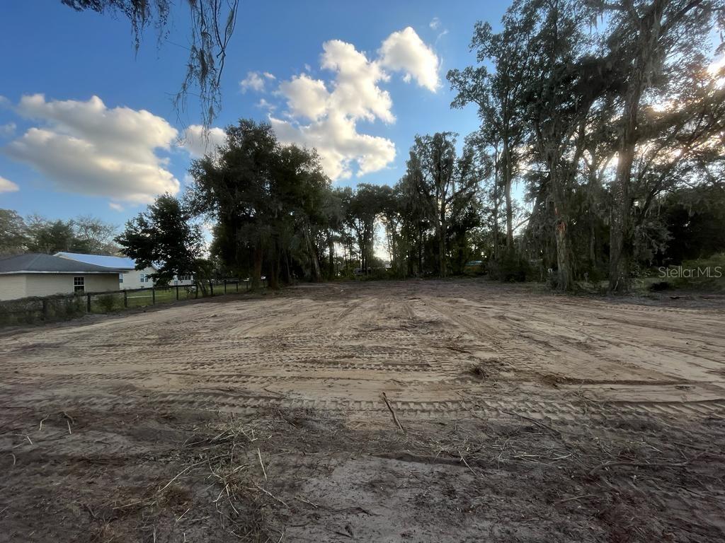 Tbd Tbd 97st Road Ocala, FL 34476 - Photo 1 of 1 a view of a backyard of the house