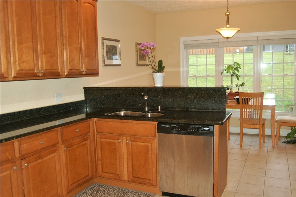 32518 Spring Crest Drive Glade Spring, VA 24340 - Photo 8 of 20 Gallery Image 8