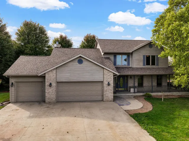 $800,000 | 6707 Twin Lane Road, Sun Prairie, WI 53590