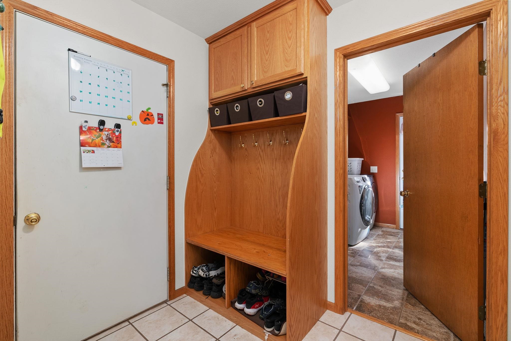 6707 Twin Lane Road Sun Prairie, WI 53590 - Photo 19 of 57