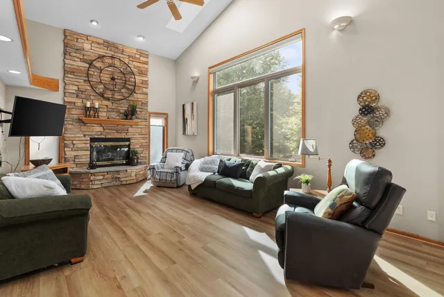 $800,000 | 6707 Twin Lane Road, Sun Prairie, WI 53590