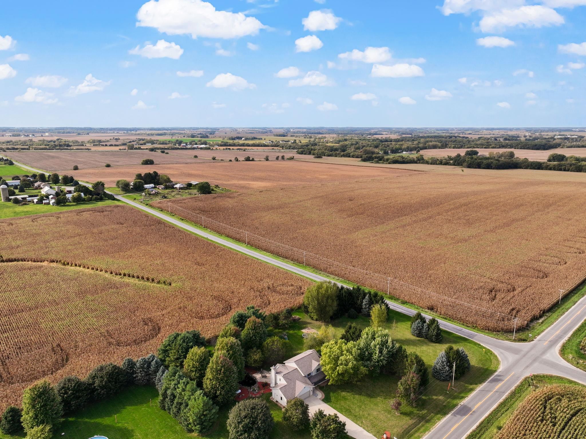 6707 Twin Lane Road Sun Prairie, WI 53590 - Photo 53 of 57