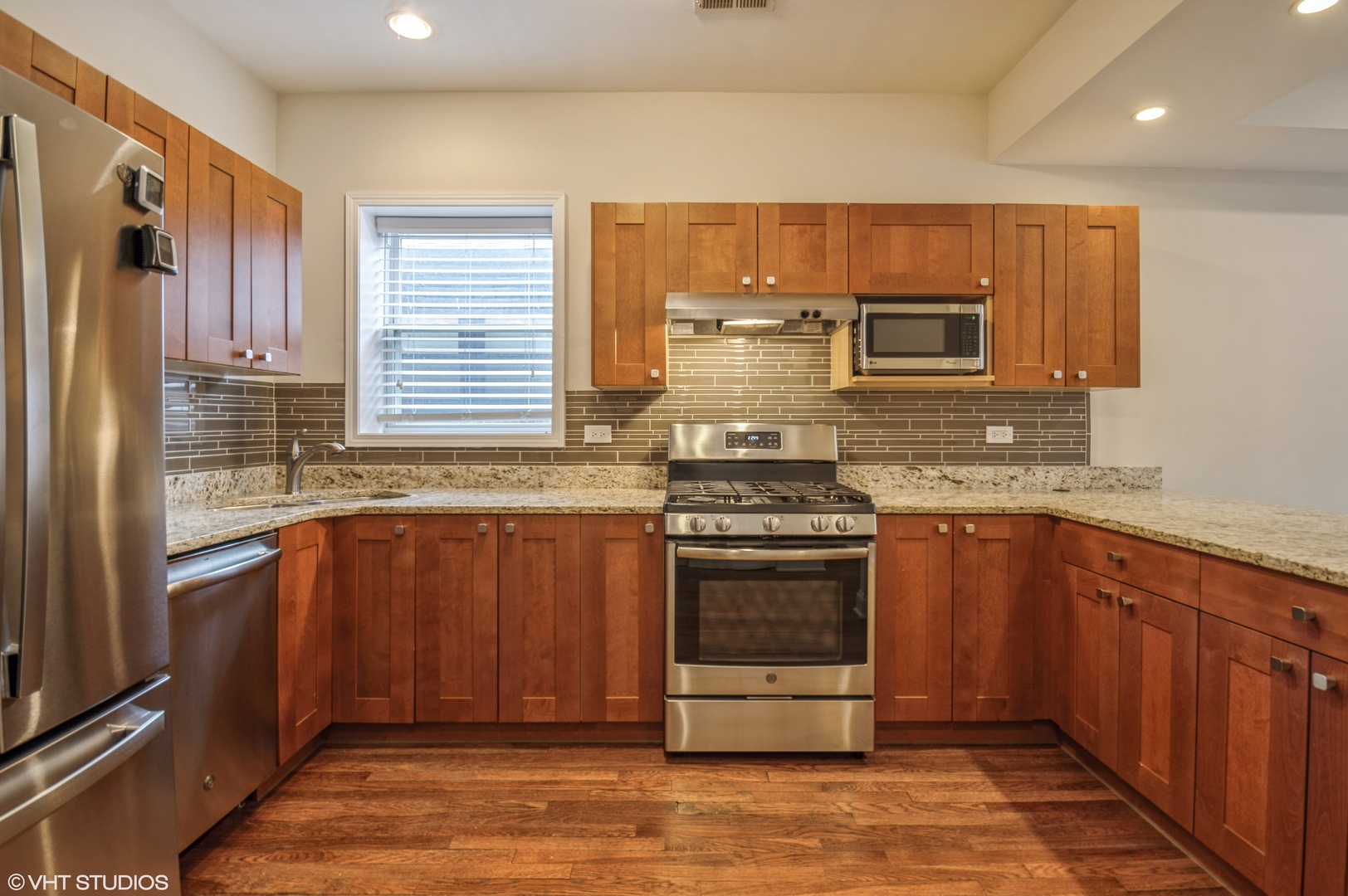 2417 North Ridgeway Avenue, Unit 1 Chicago, IL 60647 - Photo 7 of 22 Gallery Image 7