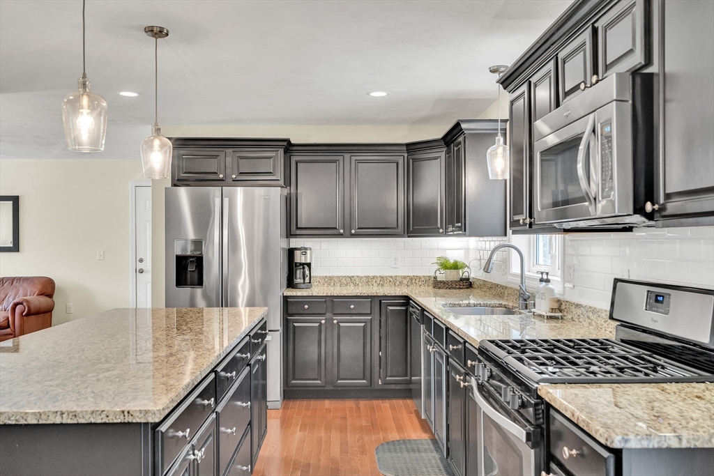 3 Mountain Laurel Road Ayer, MA 01432 - Photo 9 of 29