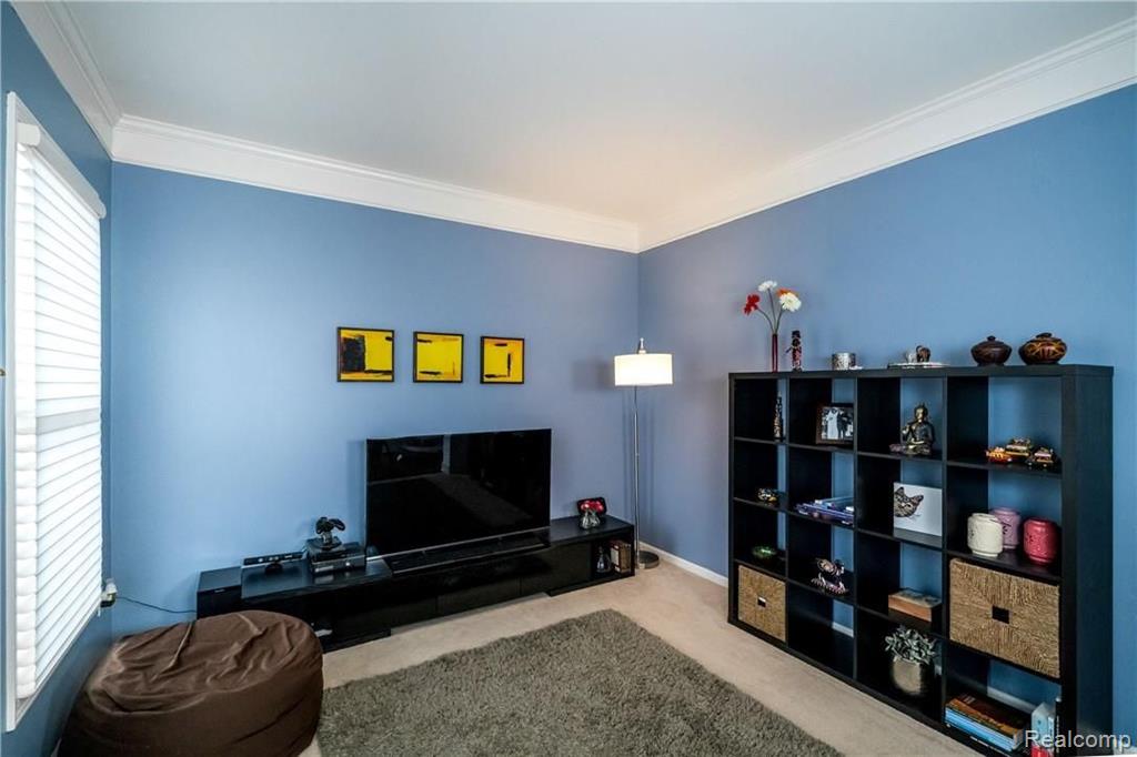 676 Windsong Drive Rochester Hills, MI 48307 - Photo 3 of 38
