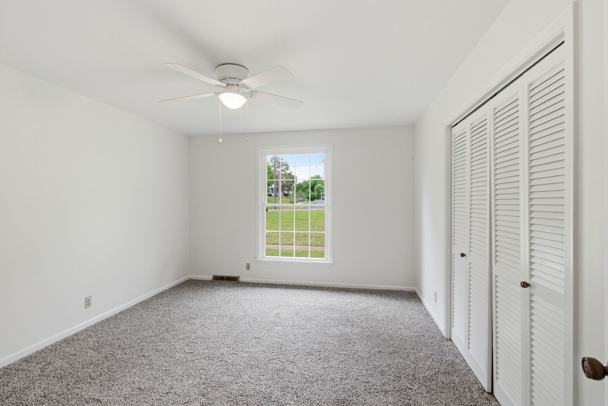 213 Rising Sun Lane Old Hickory, TN 37138 - Photo 16 of 37 a view of an empty room with a window