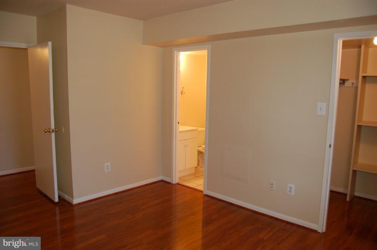 11629 Stoneview Square, Unit 79/2B Reston, VA 20191 - Photo 5 of 10 Bedroom (Master)