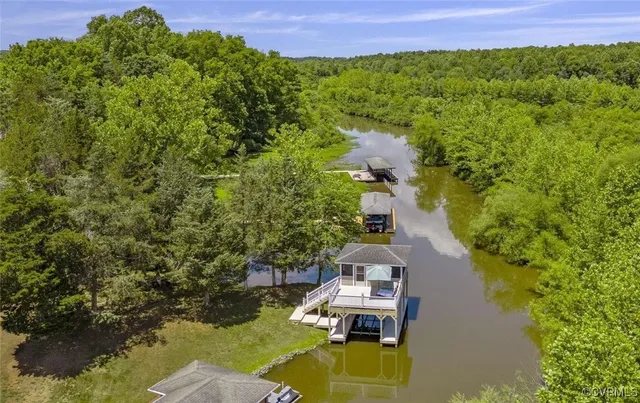 $799,900 | 26437 Pennfields Drive, Orange, VA 22960