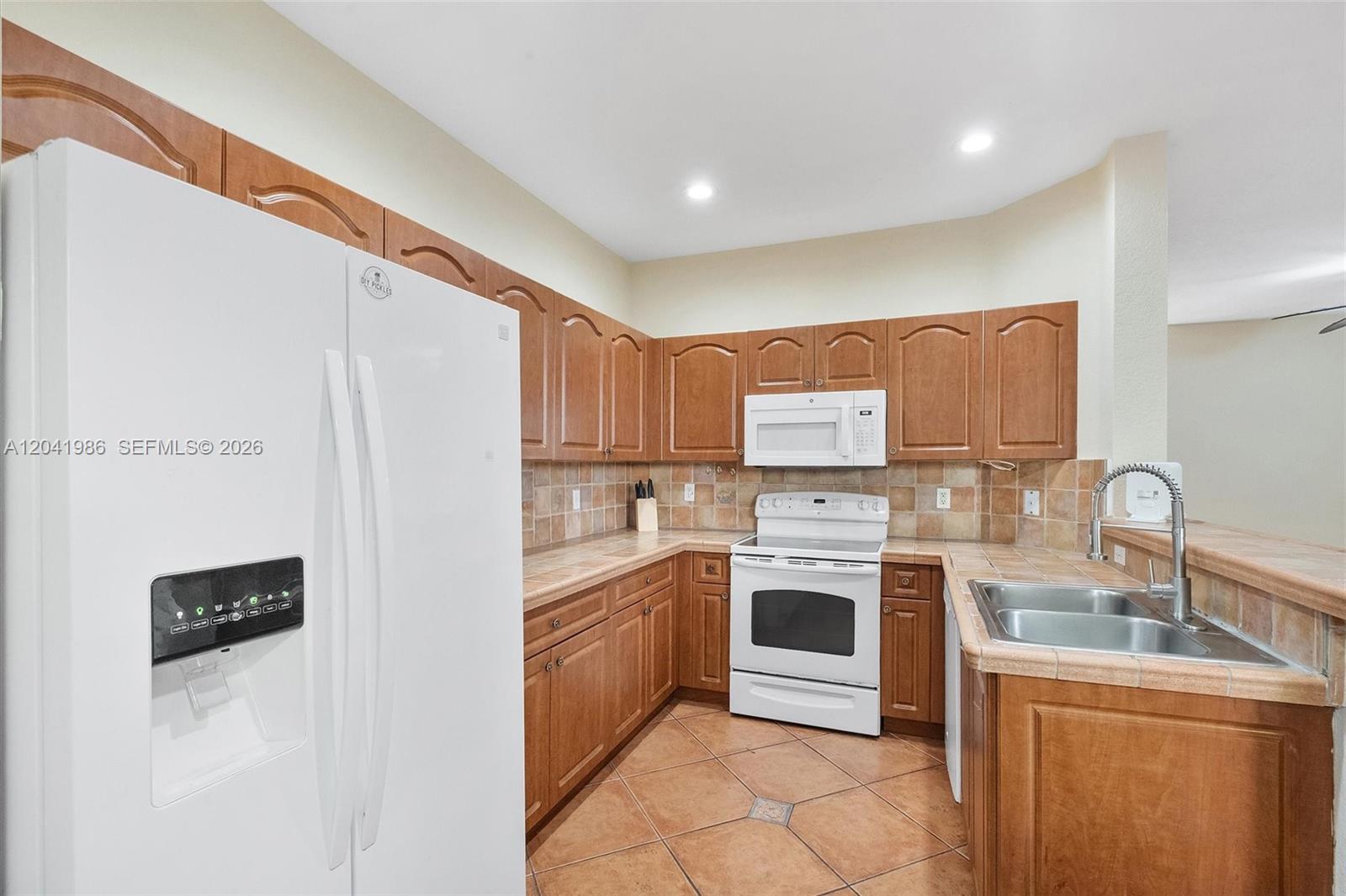 12334 Southwest 124th Path Miami, FL 33186 - Photo 6 of 31