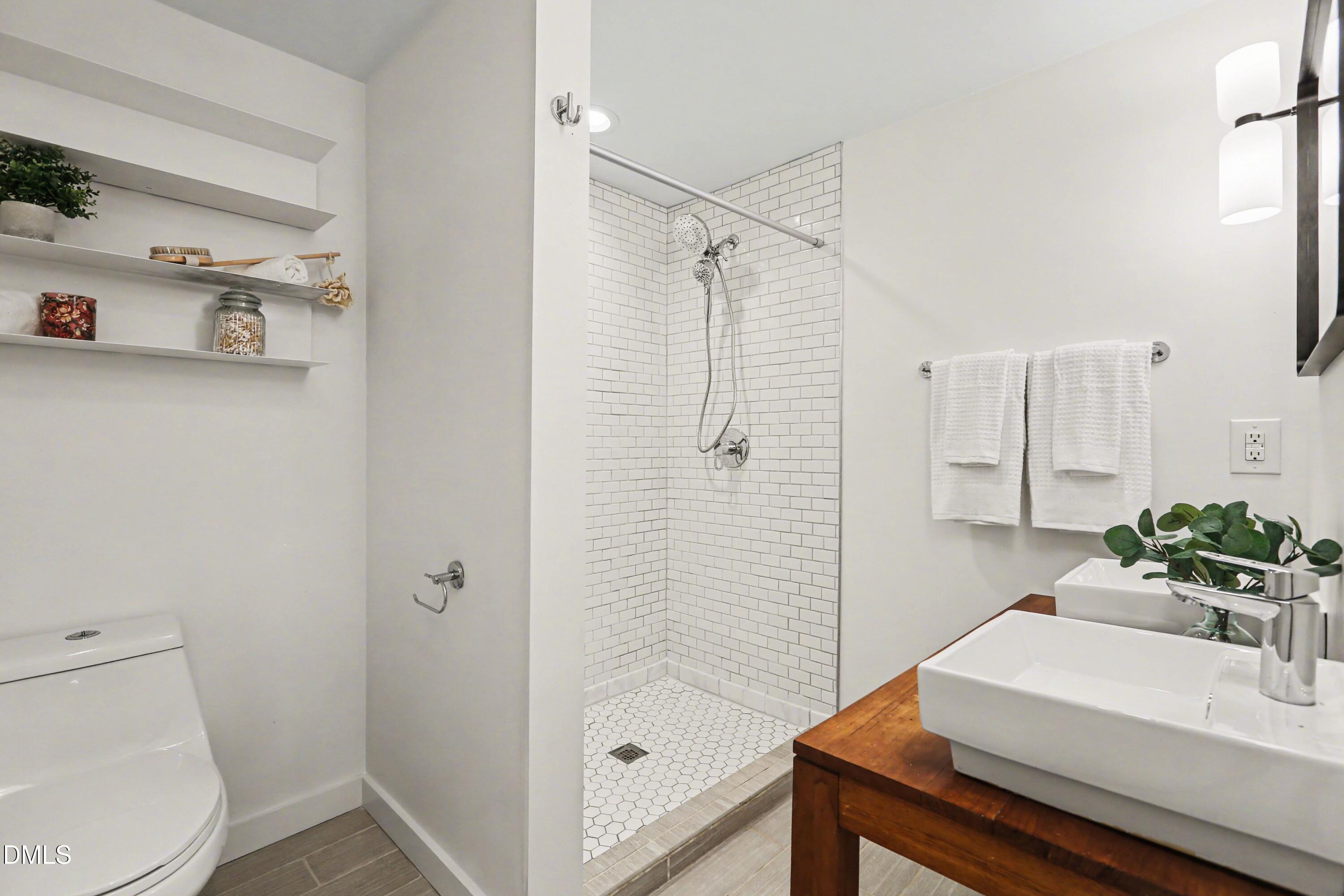 106 Plainview Avenue Raleigh, NC 27604 - Photo 11 of 24 020_file_4093