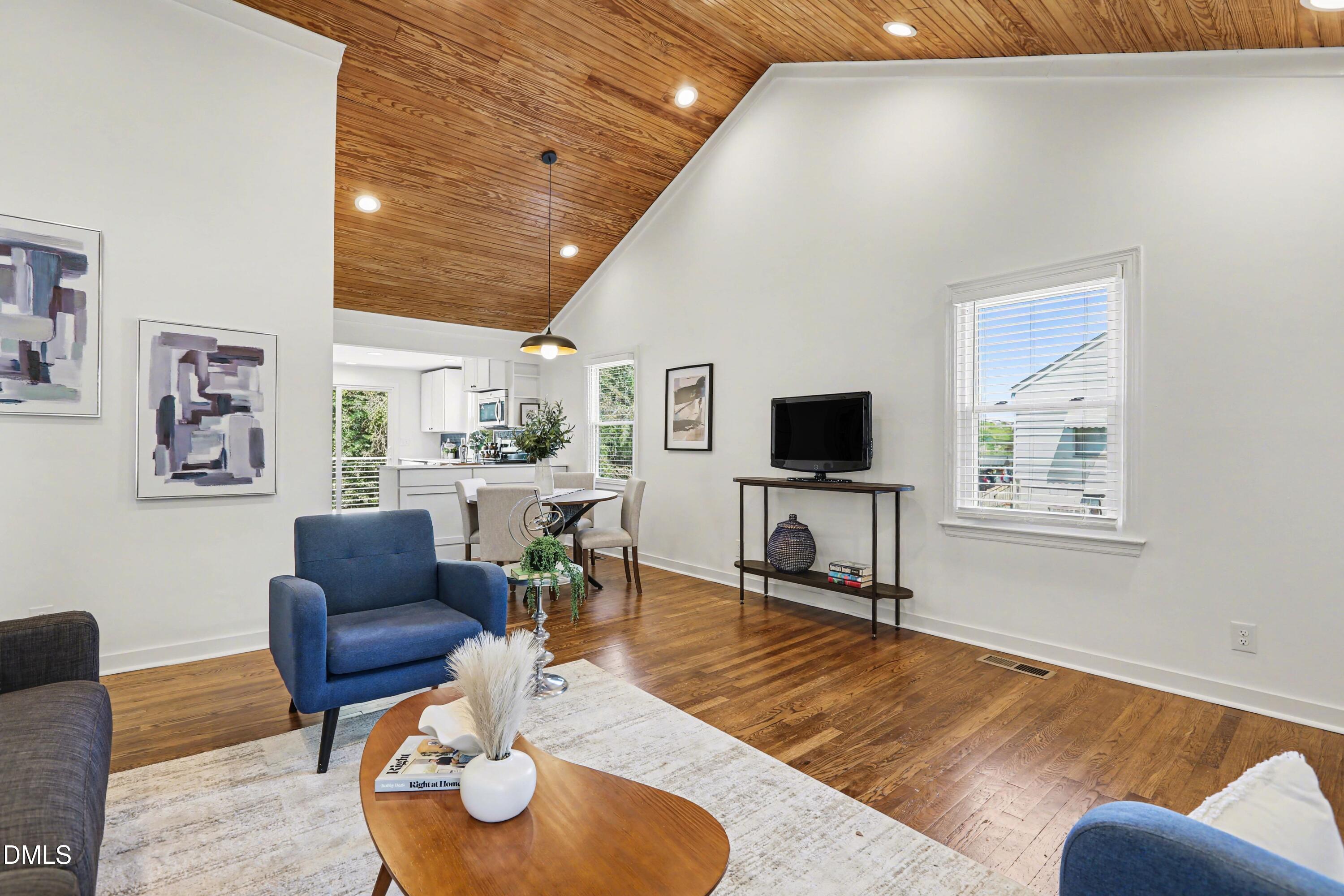 106 Plainview Avenue Raleigh, NC 27604 - Photo 5 of 24 007_file_3760