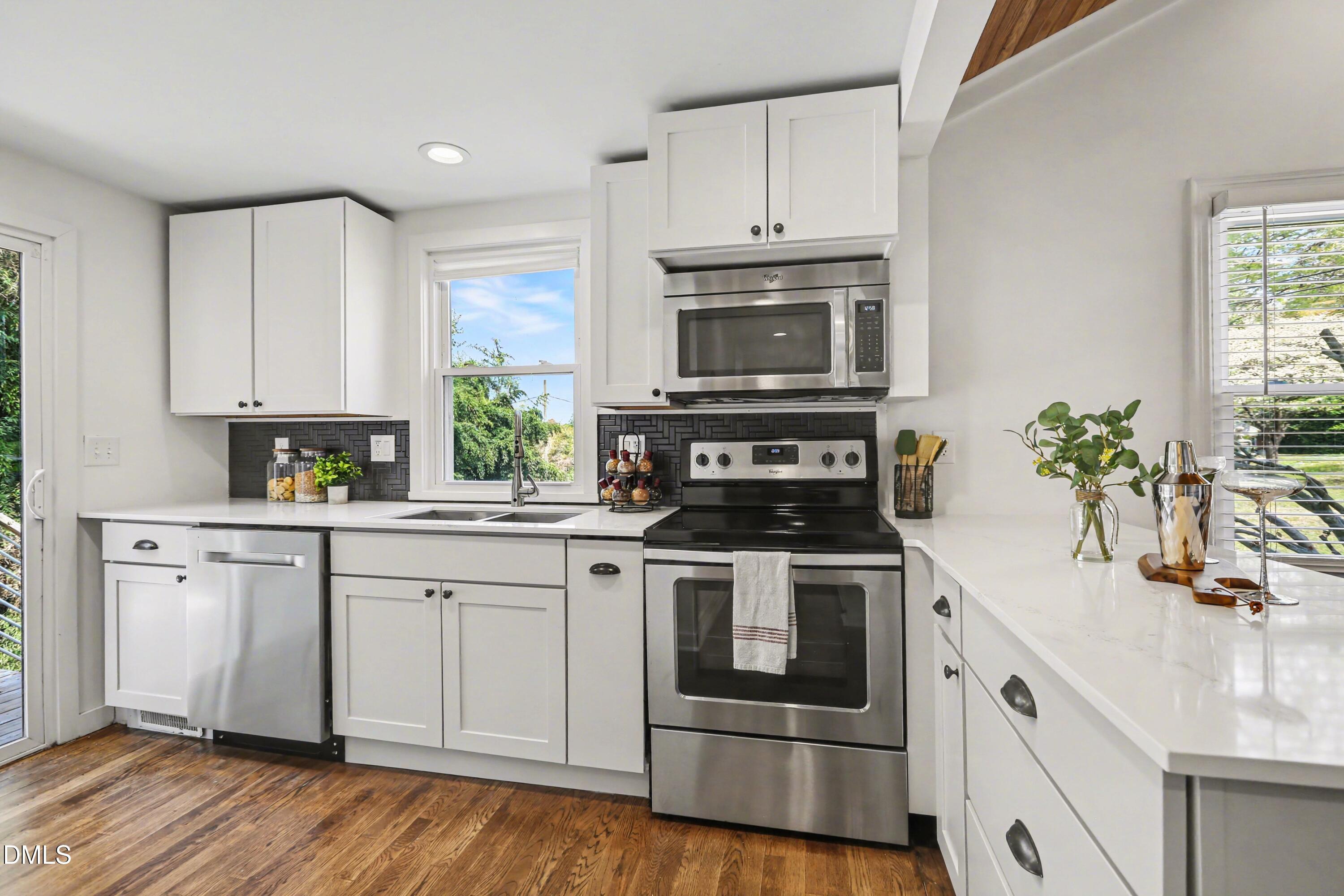 106 Plainview Avenue Raleigh, NC 27604 - Photo 7 of 24 011_file_2528