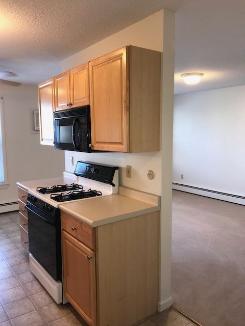 89 Winnacunnet Road, Unit 4 Hampton, NH 03842 - Photo 7 of 19