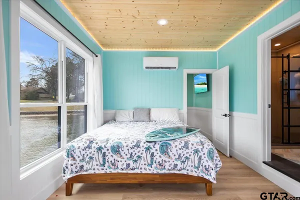 $790,000 | 16835 Cardinal Lane, Troup, TX 75789