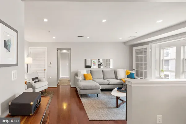 $510,000 | 4065 South Four Mile Run Drive, Unit 302, Arlington, VA 22204