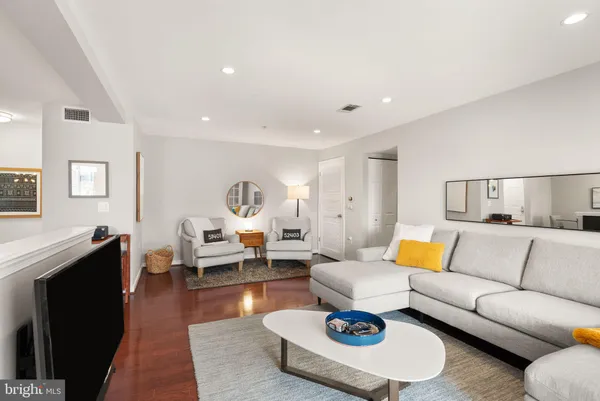 $510,000 | 4065 South Four Mile Run Drive, Unit 302, Arlington, VA 22204