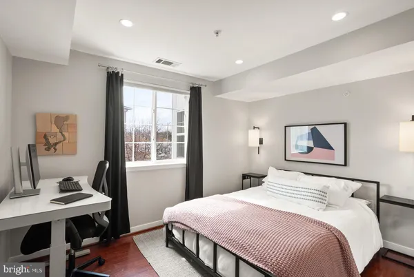 $510,000 | 4065 South Four Mile Run Drive, Unit 302, Arlington, VA 22204