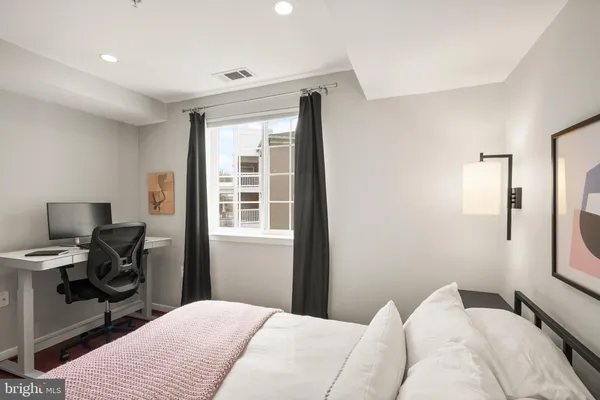 $510,000 | 4065 South Four Mile Run Drive, Unit 302, Arlington, VA 22204