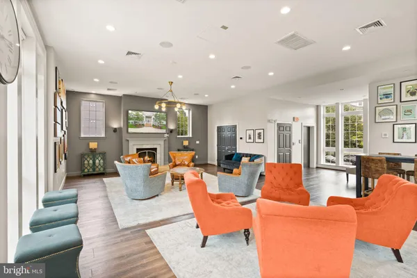$510,000 | 4065 South Four Mile Run Drive, Unit 302, Arlington, VA 22204