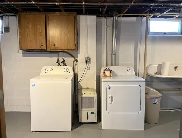 $269,900 | 2250 18th Avenue, Windom, MN 56101