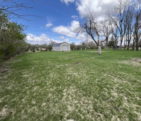 $269,900 | 2250 18th Avenue, Windom, MN 56101