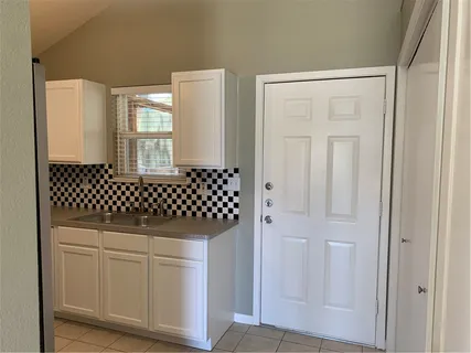 $2,000 | 3415 Elija Street, Austin, TX 78745