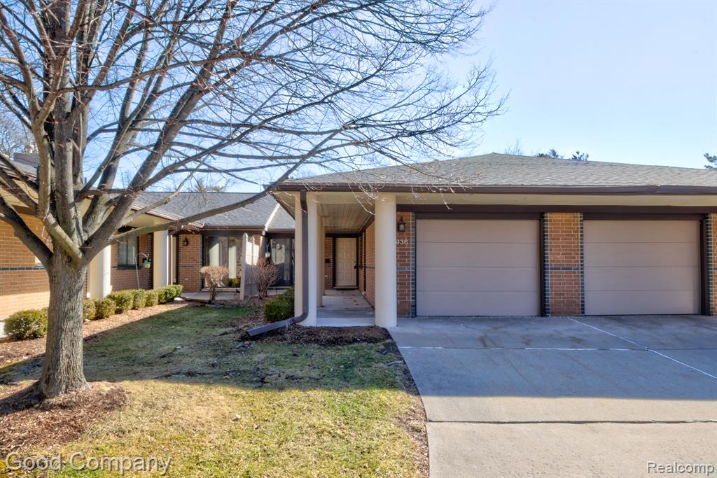 936 Wexford Way Rochester Hills, MI 48307 - Photo 1 of 40