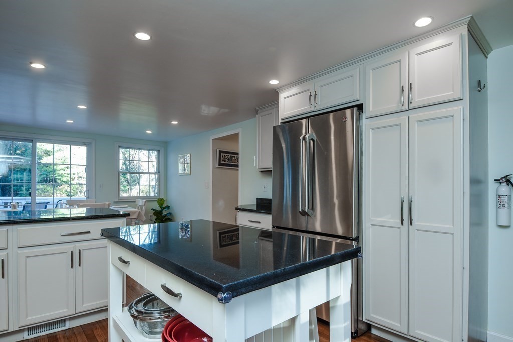 53 Sherman's Bridge Road Wayland, MA 01778 - Photo 7 of 42