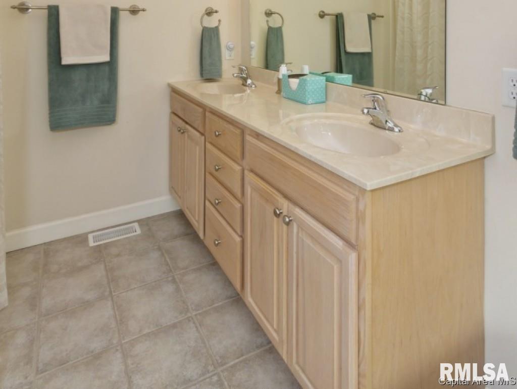 516 Burberry Lane Rochester, IL 62563 - Photo 15 of 19