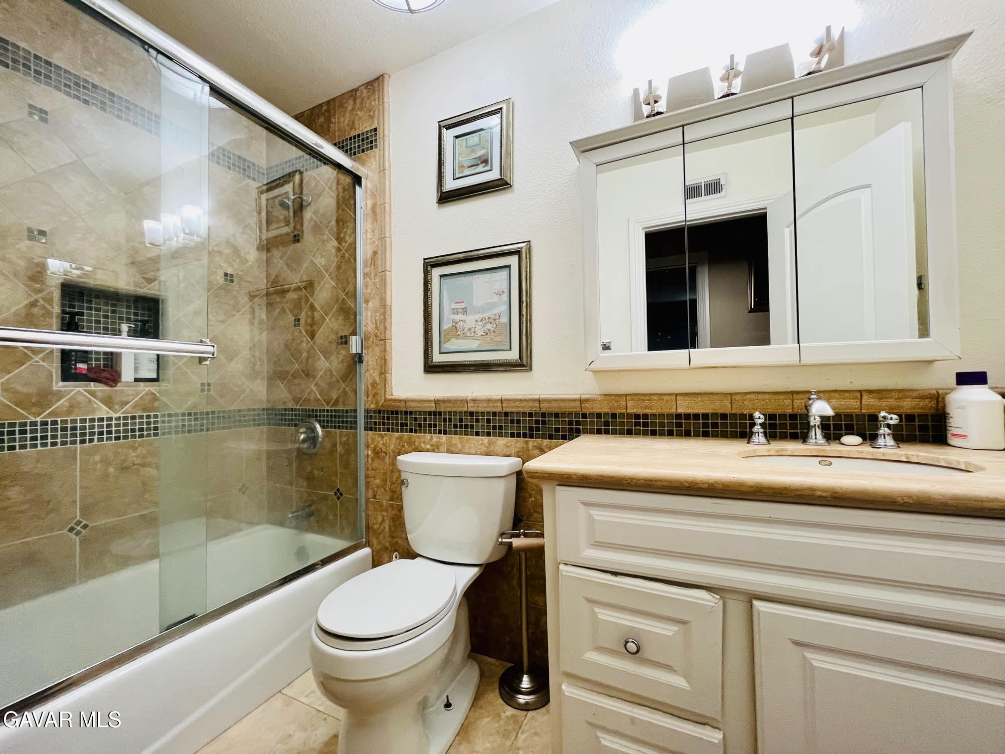 21945 Centurion Way Santa Clarita, CA 91350 - Photo 18 of 26 cent.11