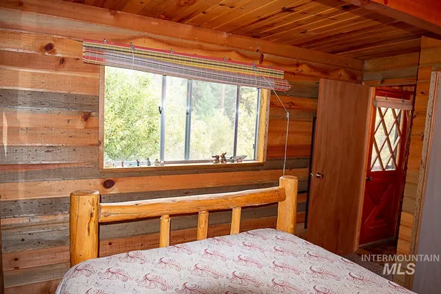 $255,000 | 225 Mesplie Road, Placerville, ID 83666