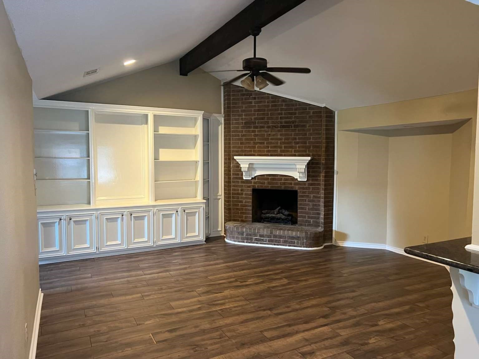 602 Briarclift Lane Baytown, TX 77521 - Photo 4 of 24