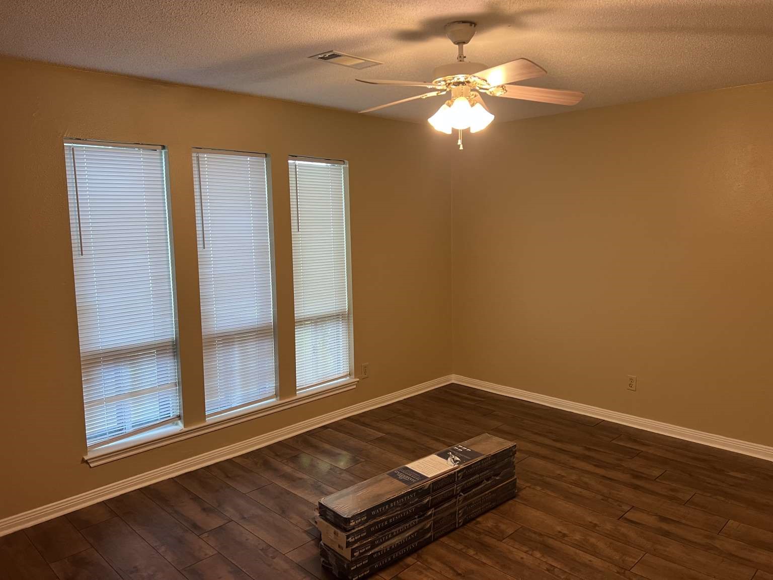 602 Briarclift Lane Baytown, TX 77521 - Photo 6 of 24